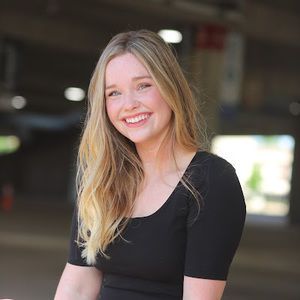 Meet your Posher, Lauren